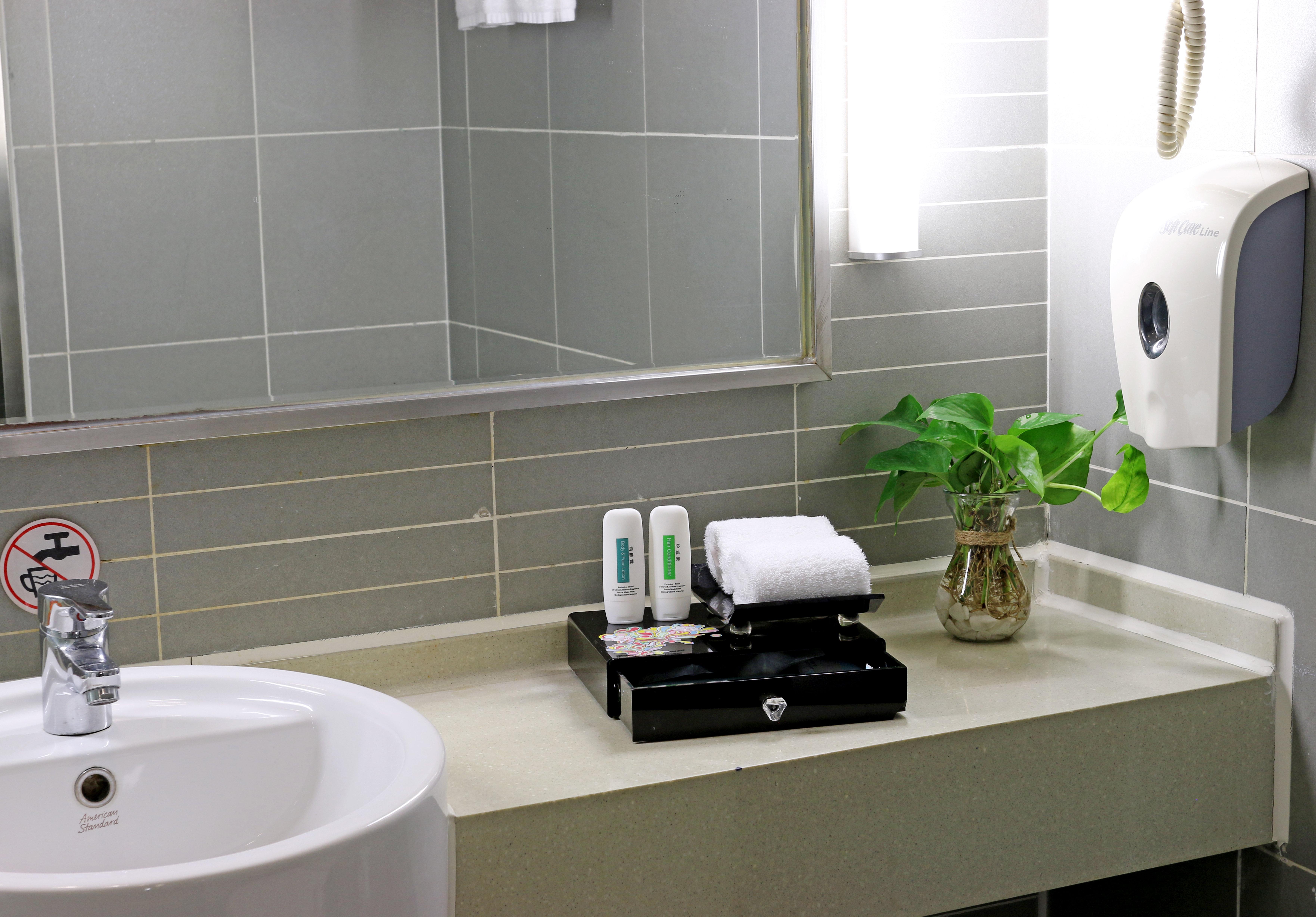 Holiday Inn Express Chengdu Wuhou By Ihg-Wuhou Temple And Jinli Esterno foto