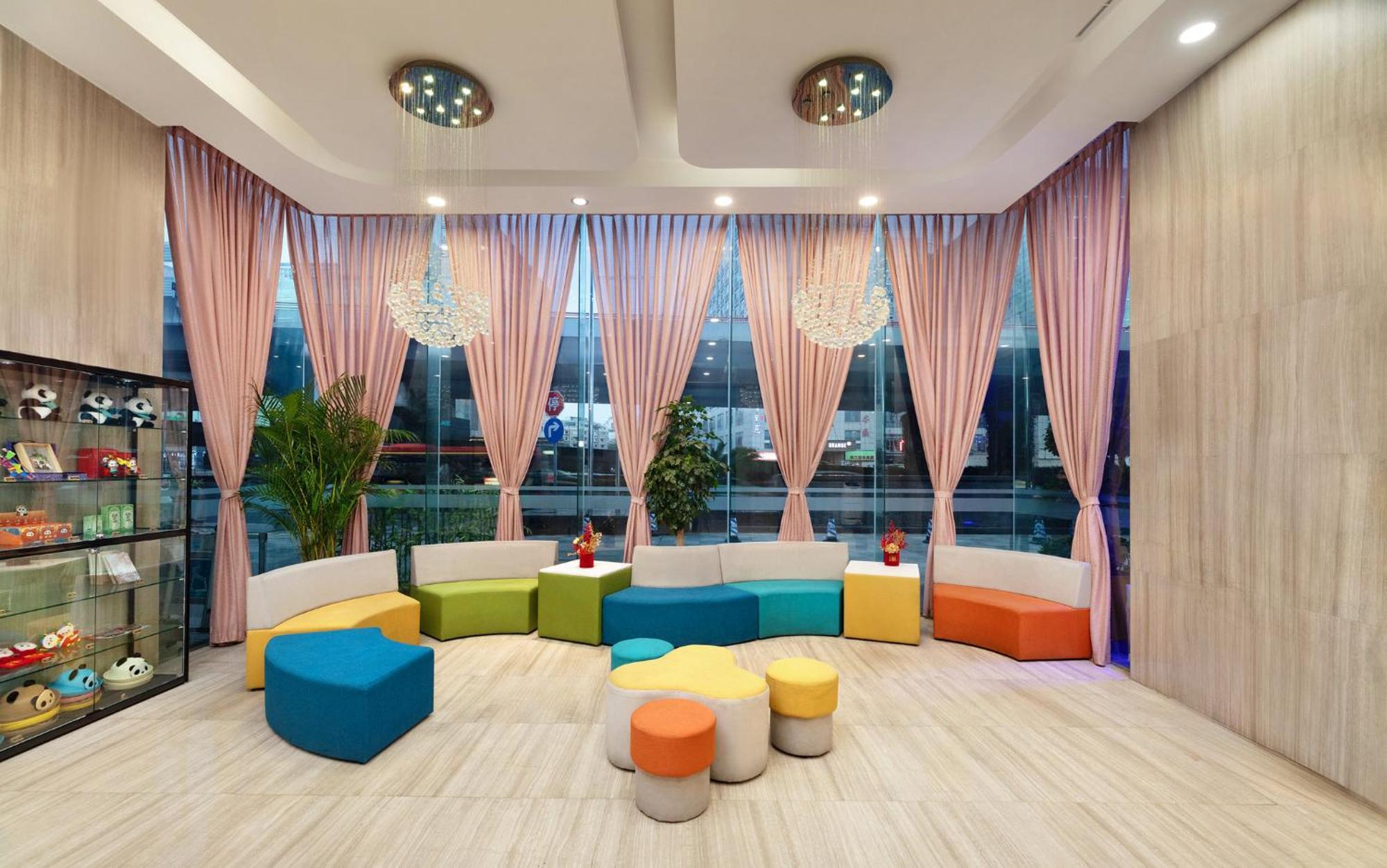 Holiday Inn Express Chengdu Wuhou By Ihg-Wuhou Temple And Jinli Esterno foto
