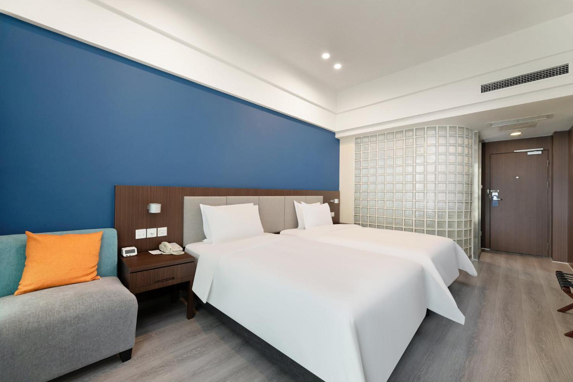 Holiday Inn Express Chengdu Wuhou By Ihg-Wuhou Temple And Jinli Esterno foto