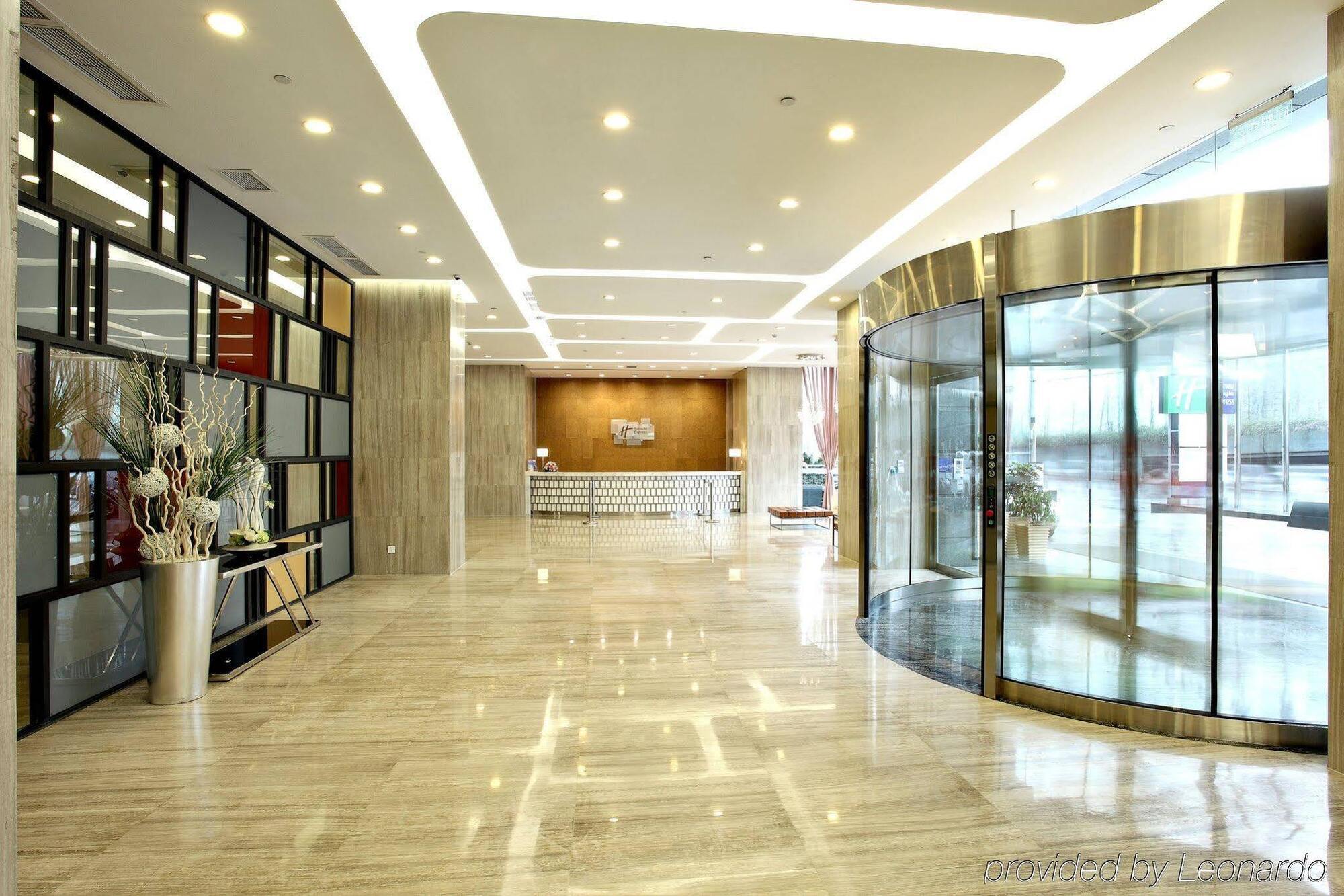 Holiday Inn Express Chengdu Wuhou By Ihg-Wuhou Temple And Jinli Esterno foto